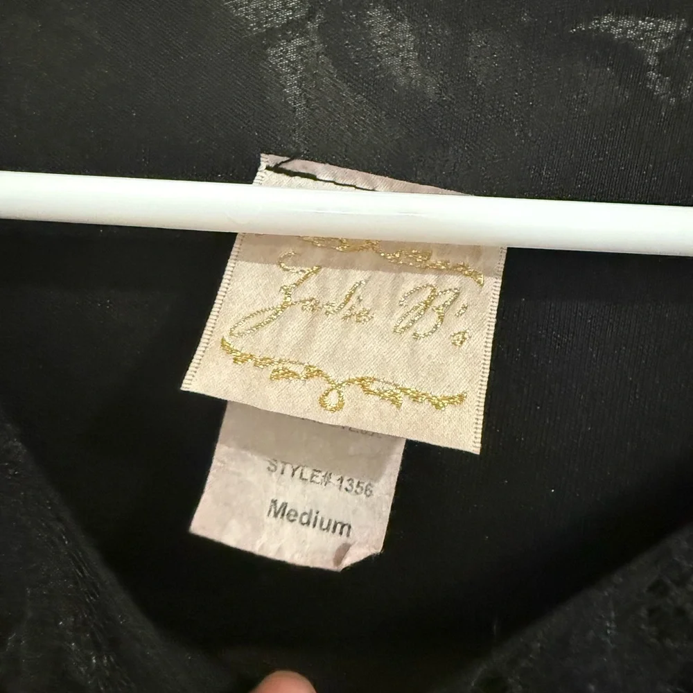 Zadie B’s Cocktail Sheath Dress with Bell Sleeves - Picture 3 of 3